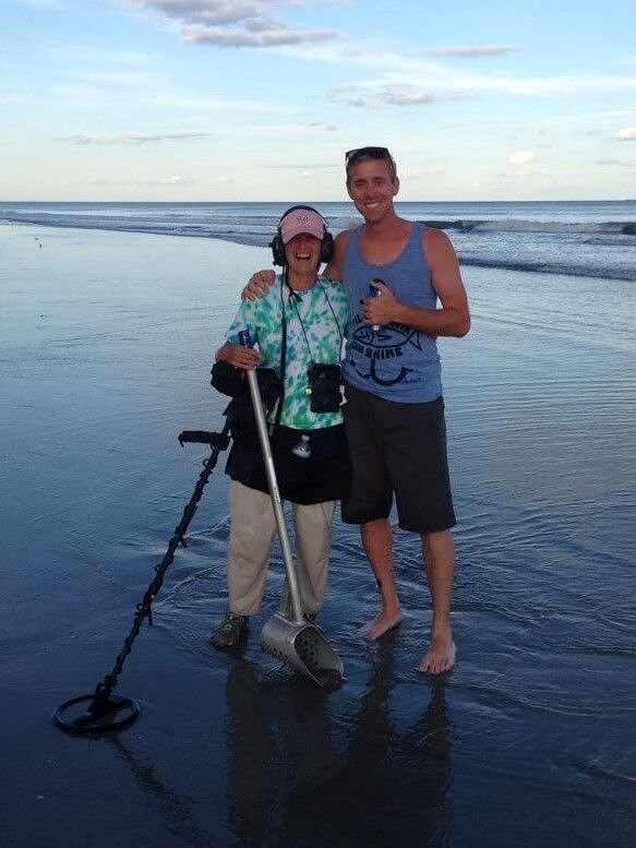 Lost Wedding Ring In the Ocean, Found It Four Hours Later