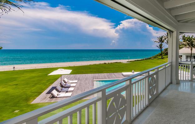 Sneak Peek Inside The Homes Of Well-Known Stars And Their Prices